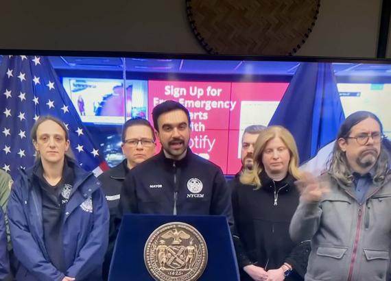 हिमआँधीको कारण सोमबार सार्वजानिक विद्यालय बन्द, राती नौ बजेबाट सवारी यात्रामा रोक